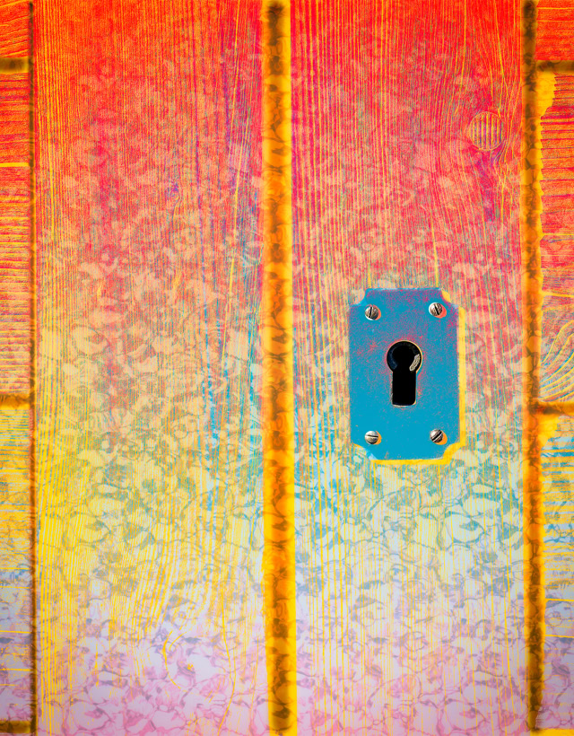 Serrure et volet en bois. Photo prise sur une vielle ferme dans le jura Neuchâtelois